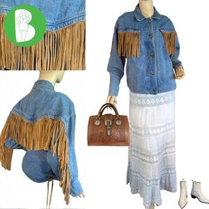 VINTAGE 1990'S STREET WORN BLUE DENIM JACKET W/TAN SUEDE FRINGE ACCENTS (M)